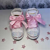 ZAPATILLA DE LAS GUERRERAS K-POP ROSADO