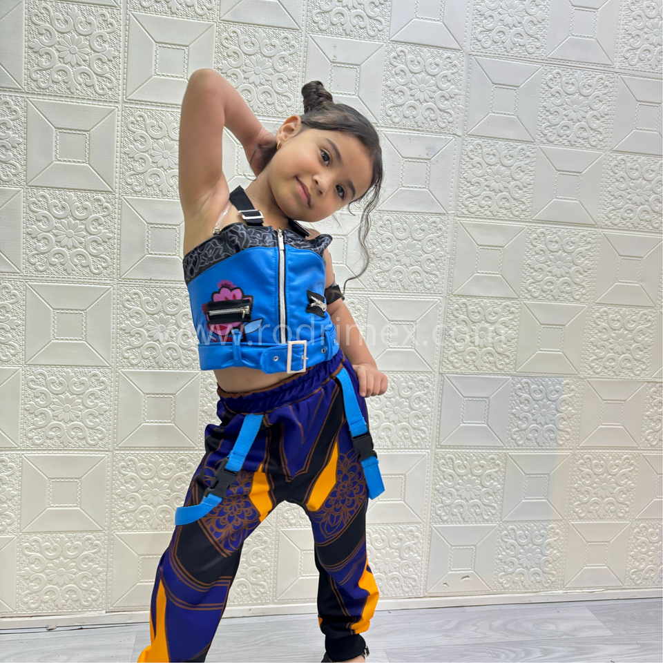 TRAJE DE ZOEY