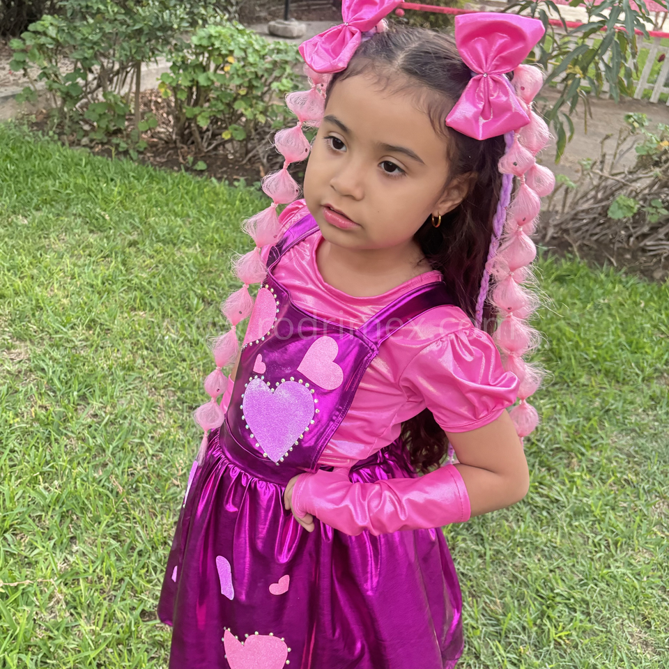 TRAJE DE LARA CAMPOS CORAZON