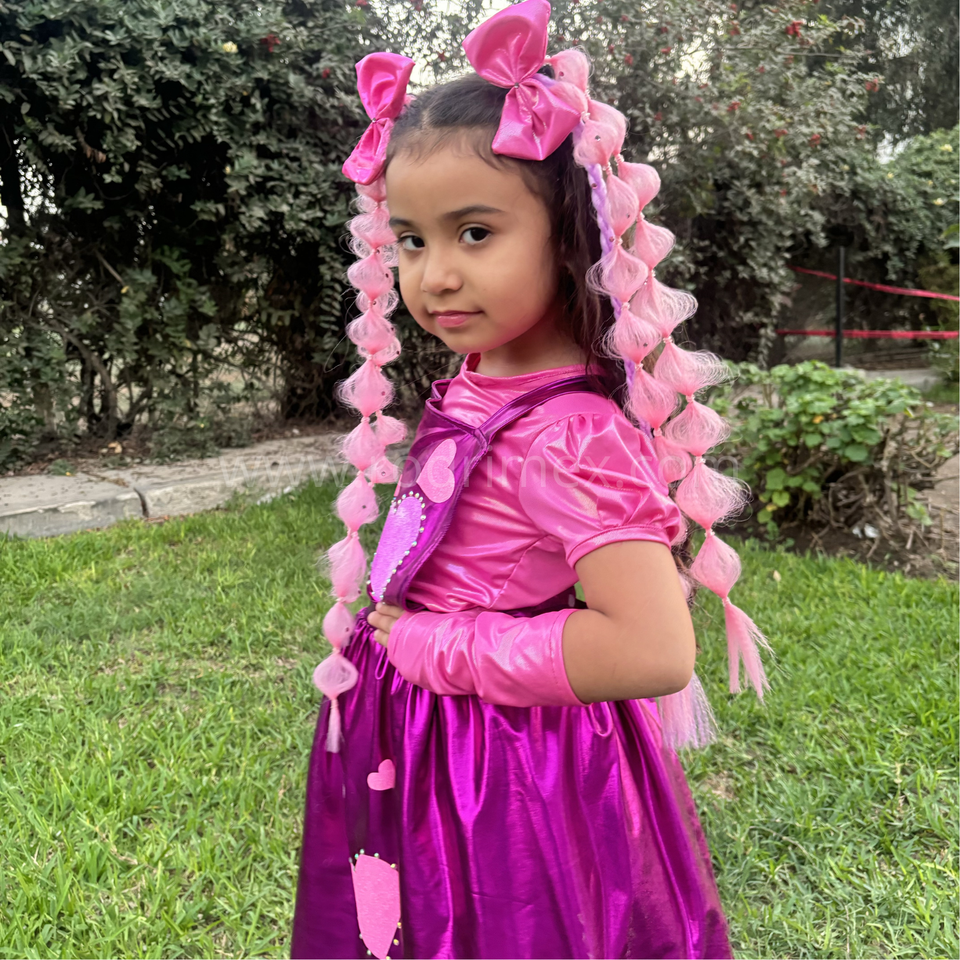 TRAJE DE LARA CAMPOS CORAZON