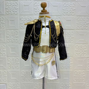 TRAJE GOLDEN DE RUMI