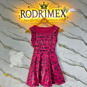 TRAJE DE LARA CAMPOS FUCSIA