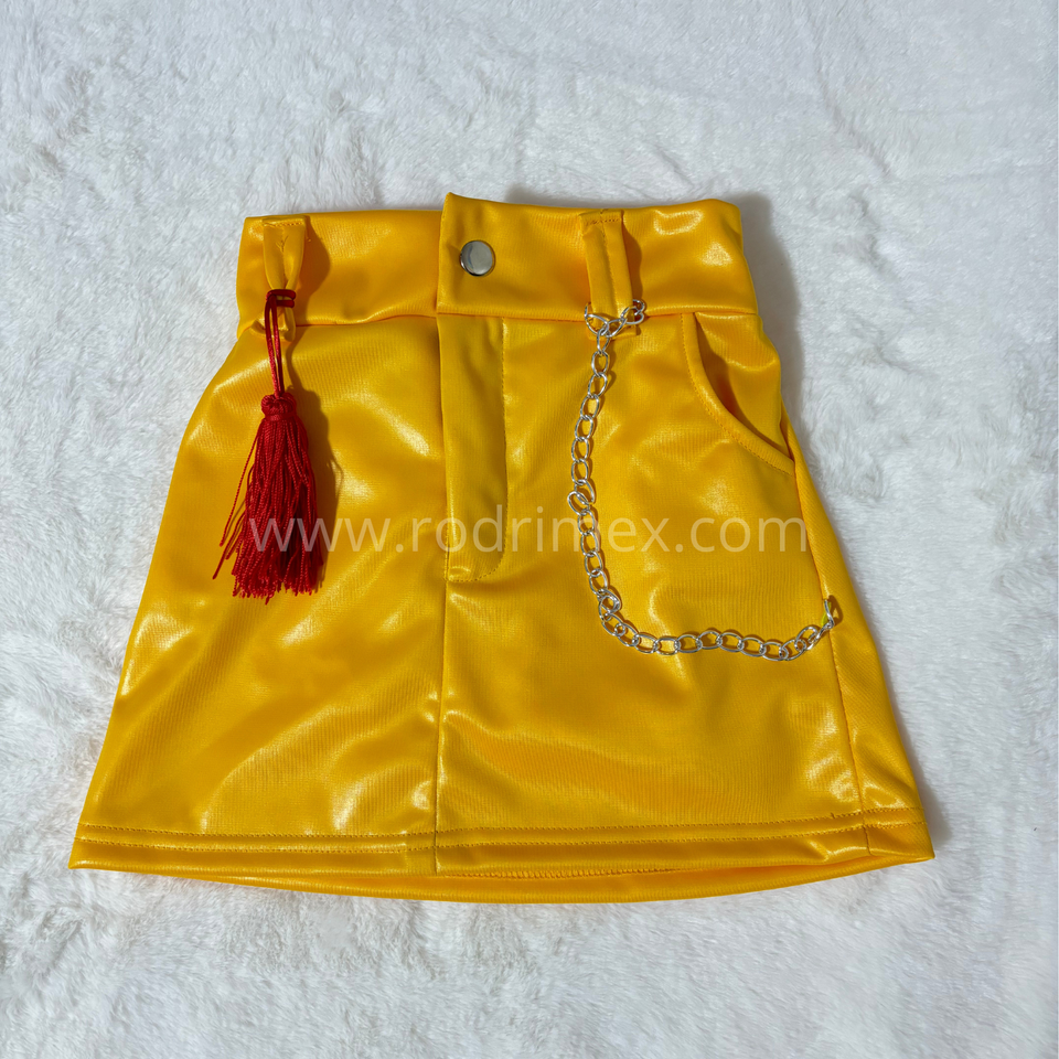 TRAJE DE MIRA