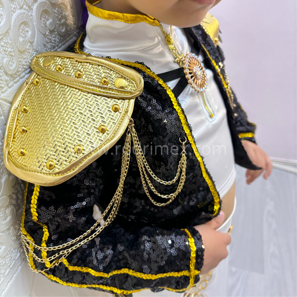 TRAJE GOLDEN DE RUMI