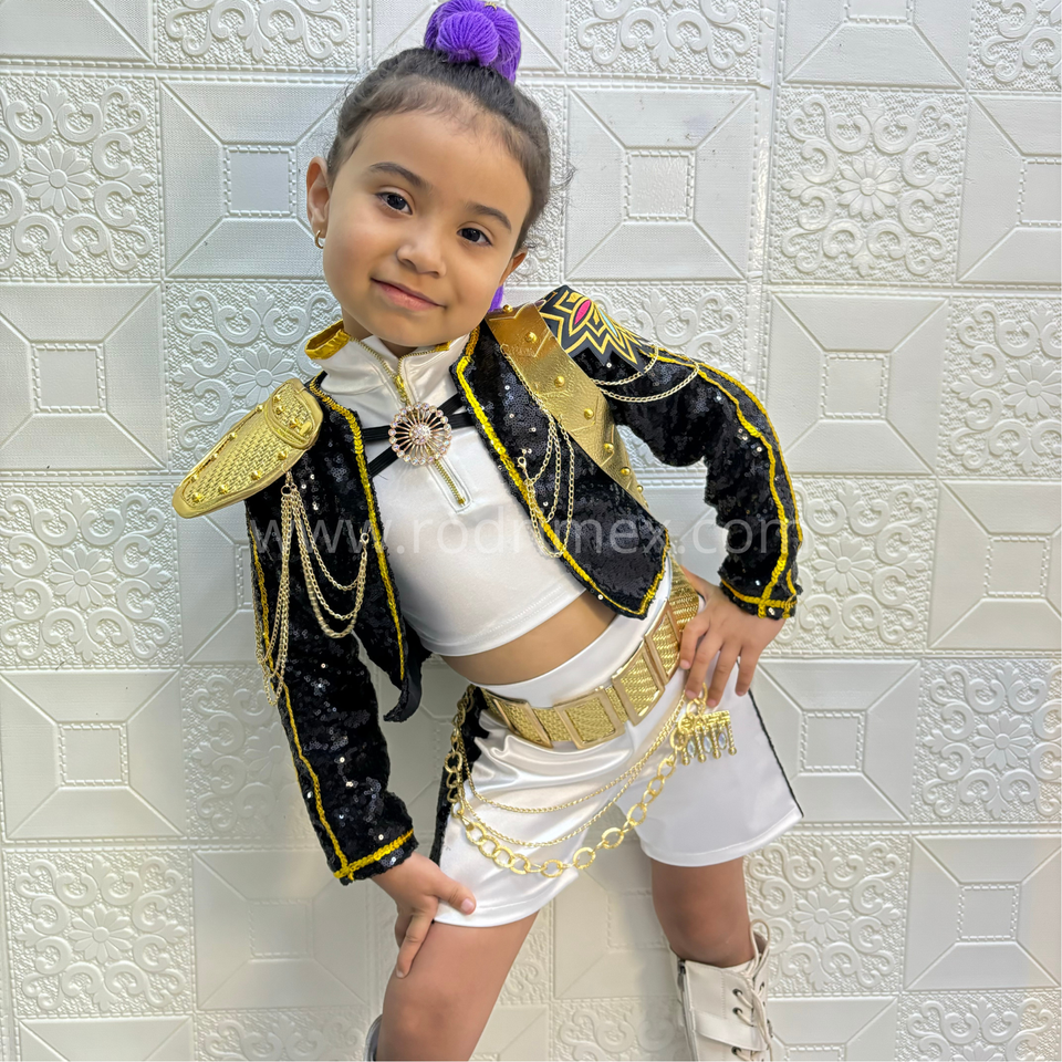 TRAJE GOLDEN DE RUMI