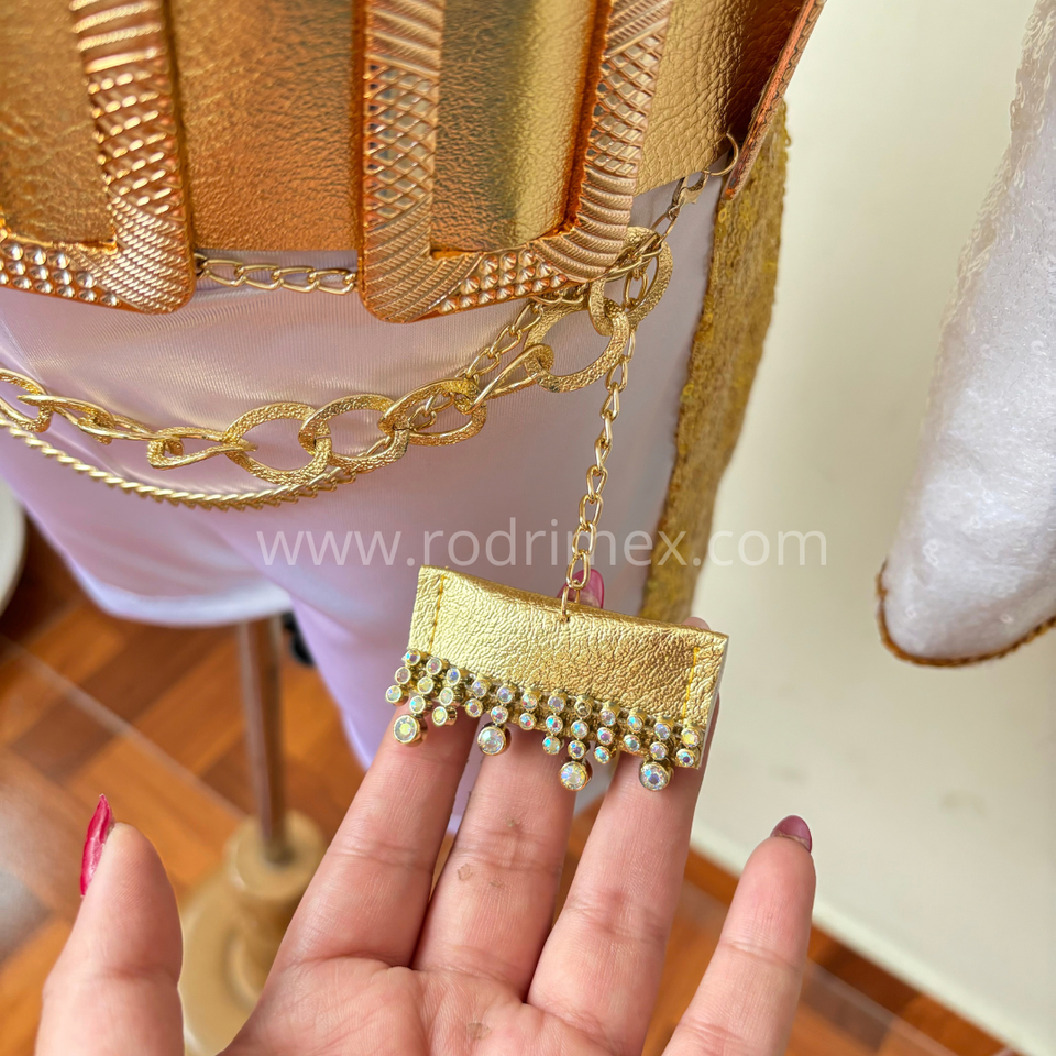 TRAJE GOLDEN BLANCO DE RUMI